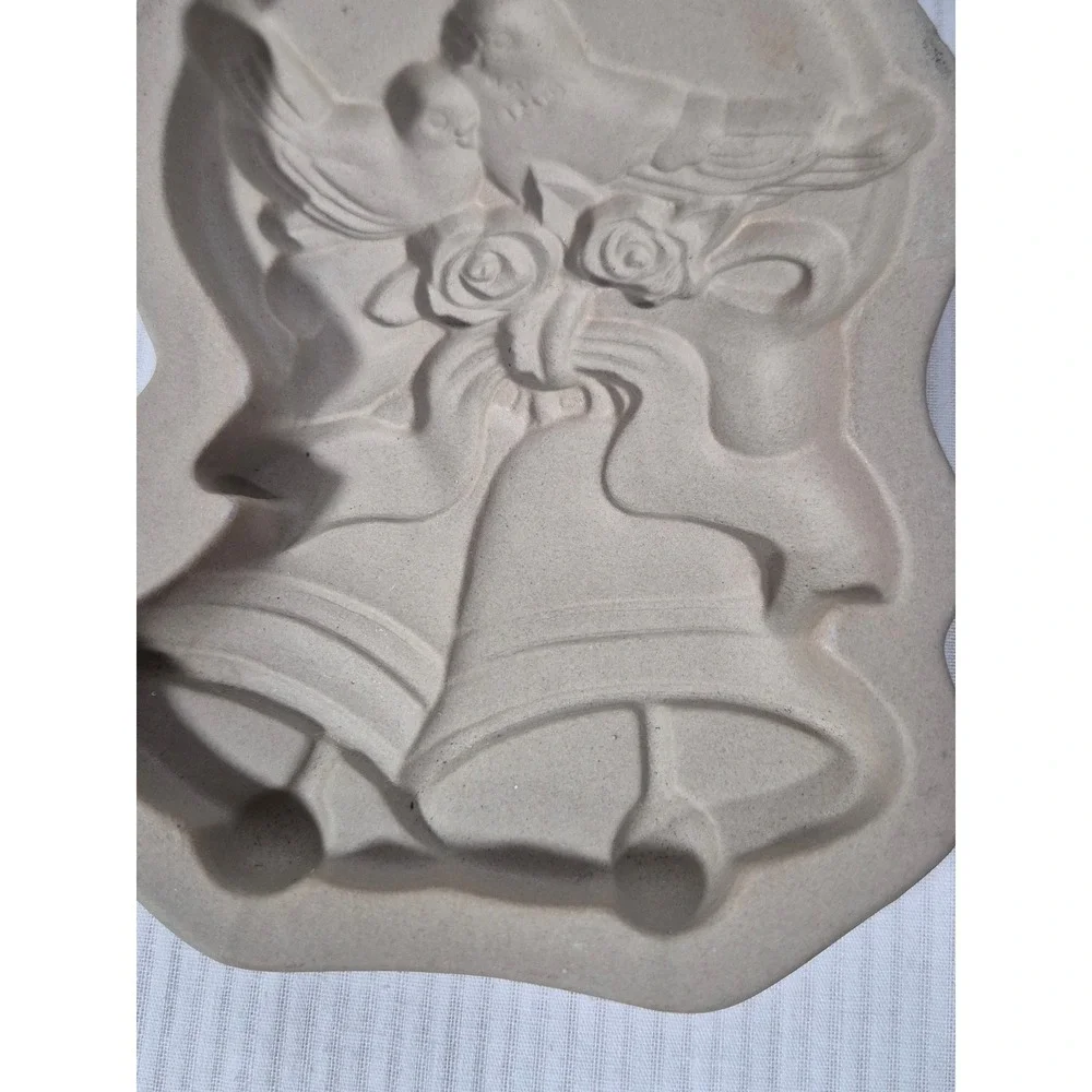 Vintage Wilton Stoneware Cookie Mold Love Birds With Wedding Bells 1997